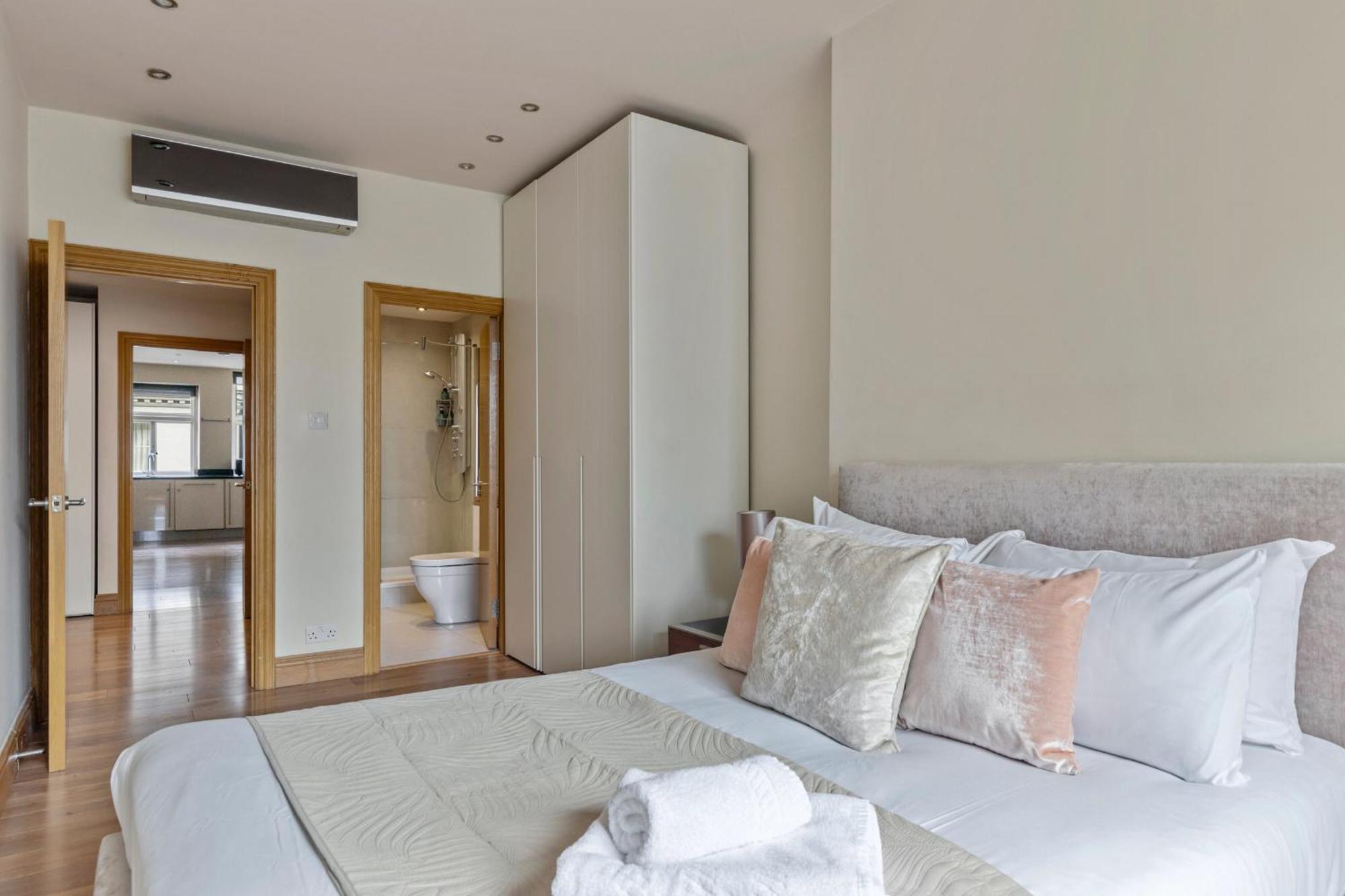 Enchanting Hideaway - La Reserve South Kensington 伦敦 外观 照片